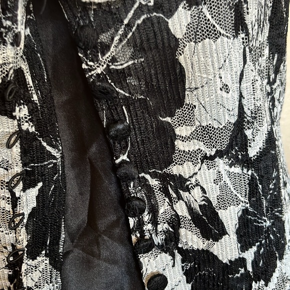 Cache blouse - Picture 2 of 10